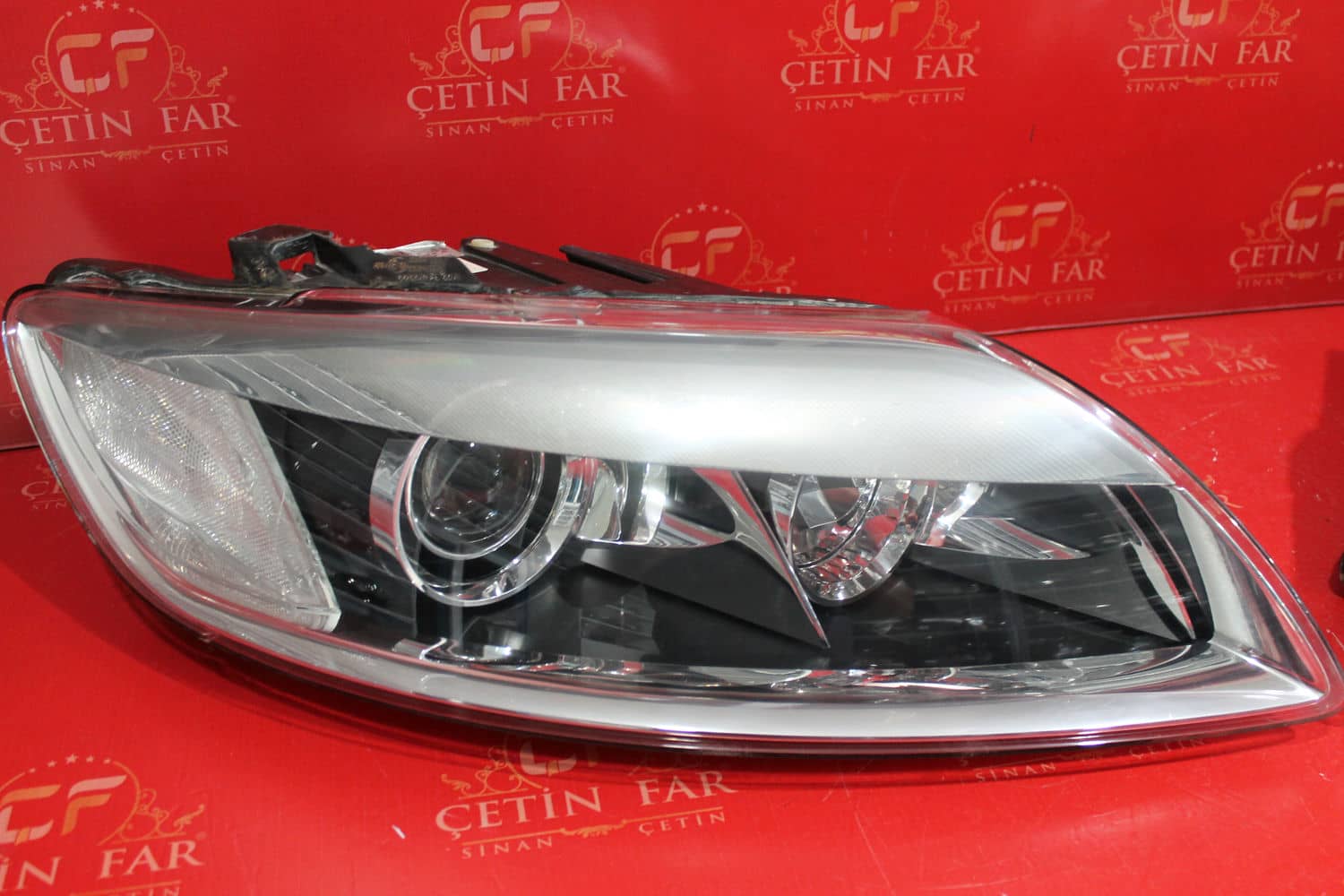 Audi Q7 AUDİ Q7 XENON SAĞ SOL FAR &Ccedil;IKMA ORJ 2008-2012